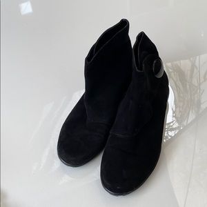 Vaneli Sport black suede bootie